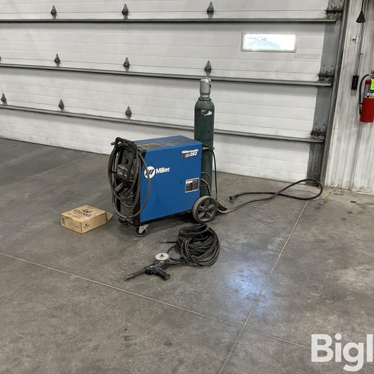 Miller Millermatic 252 Wire Welder