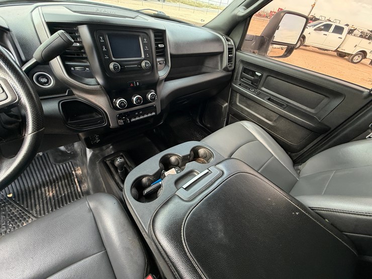 2024-dodge-3500-image-15