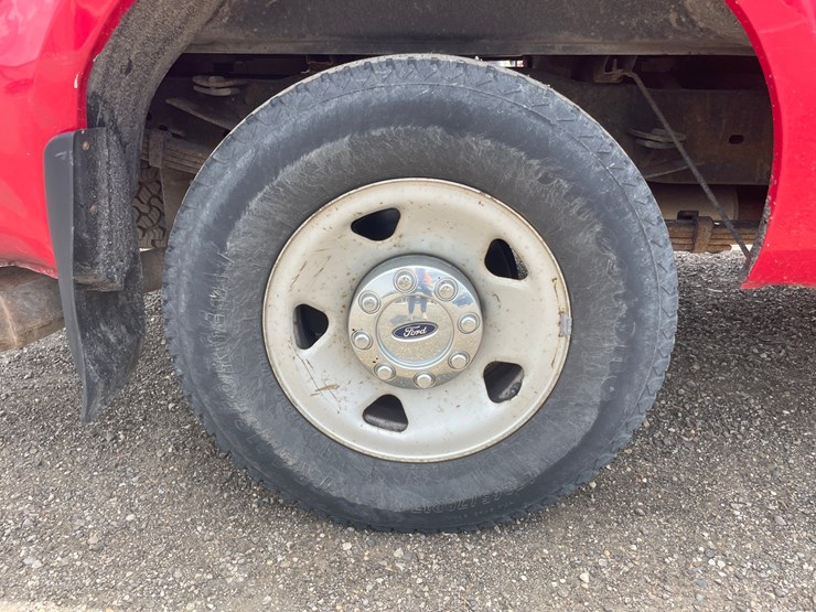 2008-ford-f250-xl-image-13