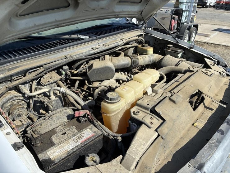 2004-ford-f350-image-10