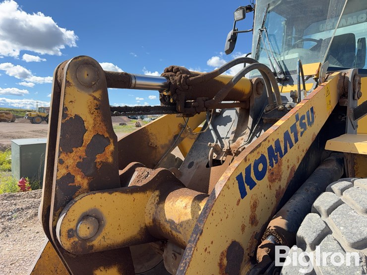 2005-komatsu-wa250-5l-image-11