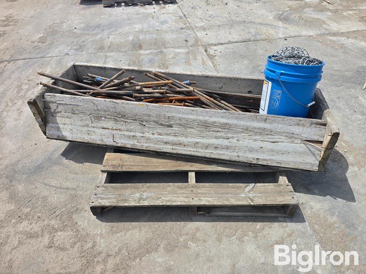 concrete-form-stakes-image-6