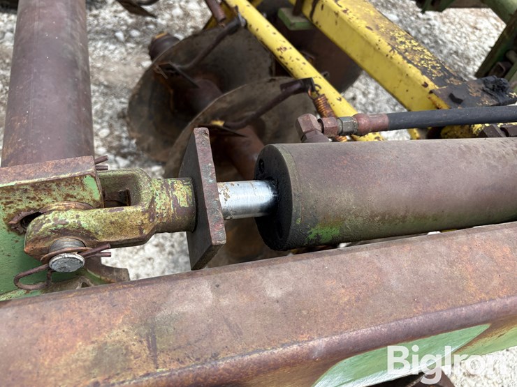john-deere-230-image-20
