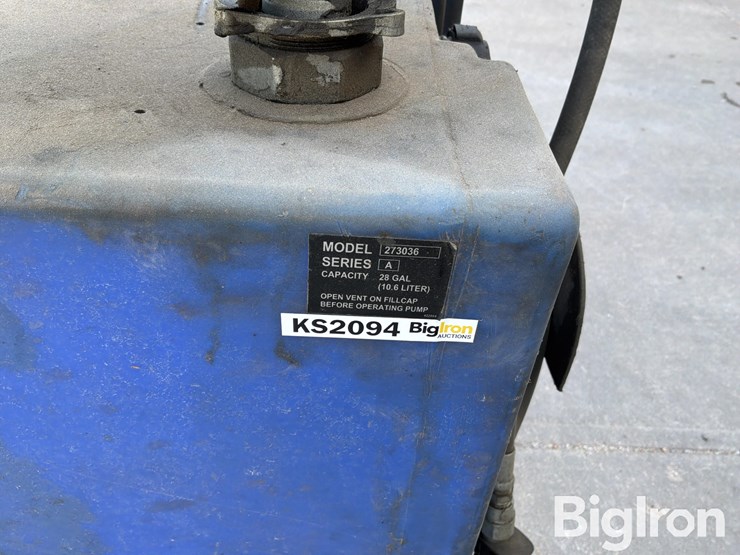 lincoln-oil-dispenser-tanks-image-18