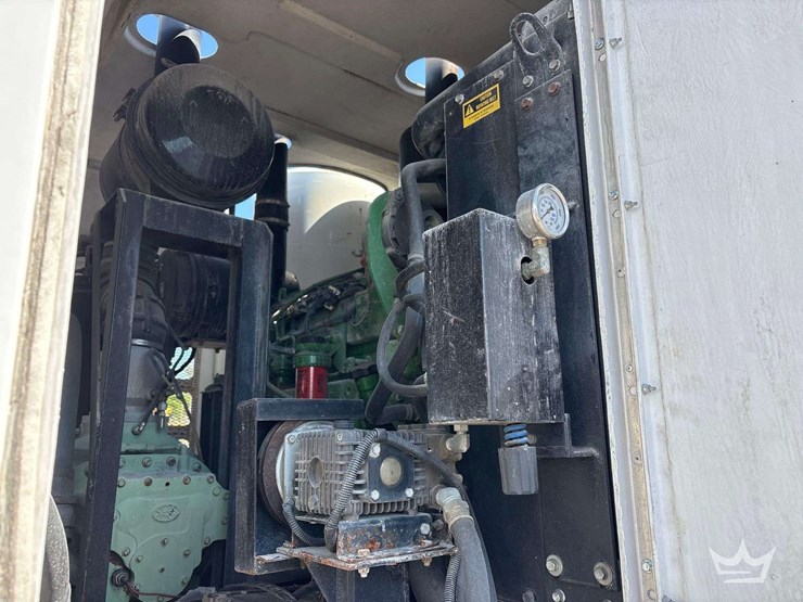 2015-international-durastar-4300-image-30