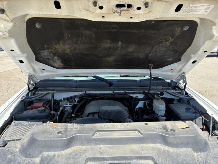 2011-chevrolet-silverado-2500-image-12