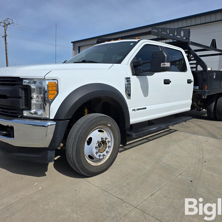 2019 FORD F550 XL