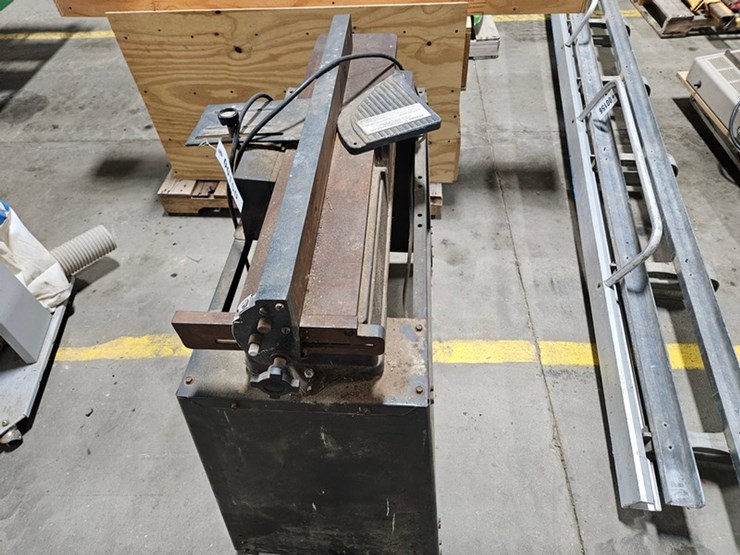#150-•-craftsman-jointer-image-3