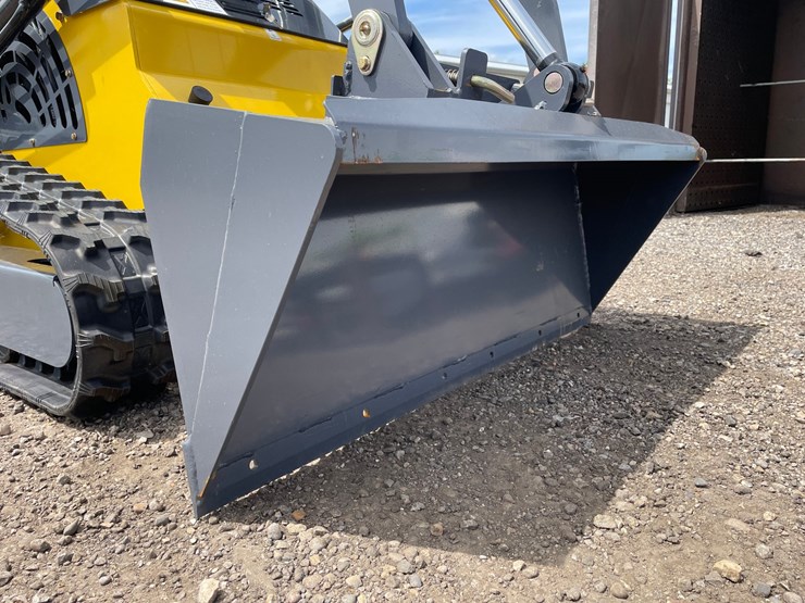 #2825-•-2026-landhero-mini-skid-steer-loader-image-11