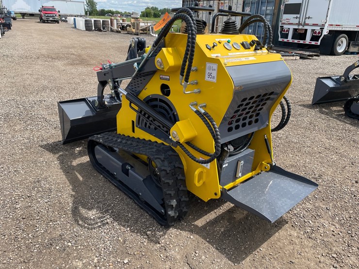 #2823-•-2026-landhero-mini-skid-steer-loader-image-5