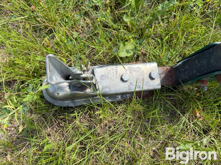 swisher-44"-pull-type-shredder-image-9