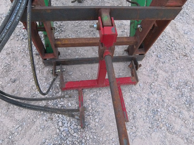 #2047-•-farmhand-f258-loader-image-6