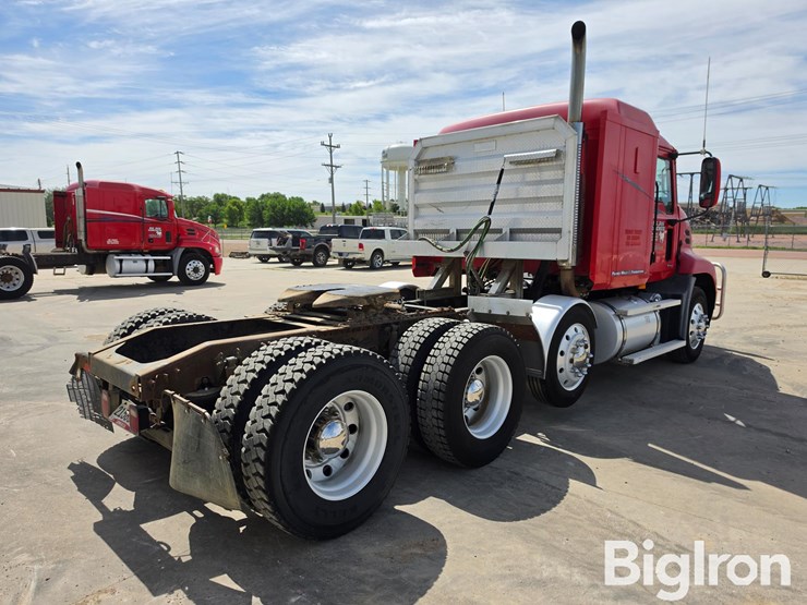 2006-mack-cxn613-vision-tri/a-truck-tractor-image-5