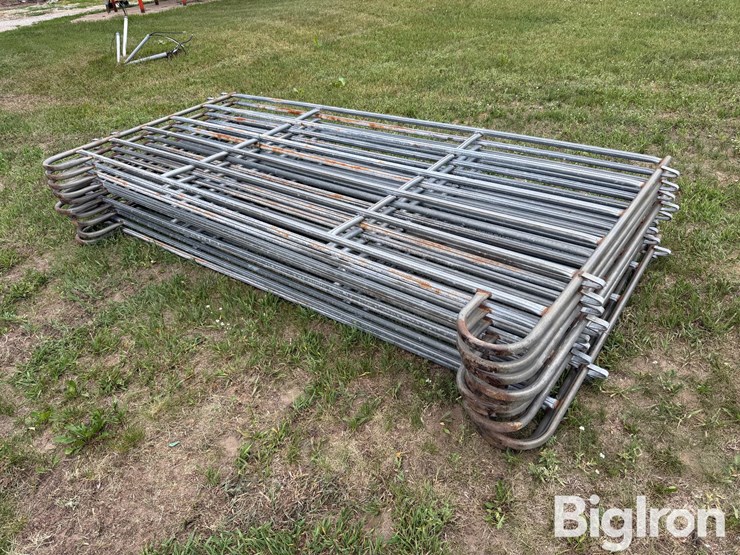 10'-portable-panels-image-1