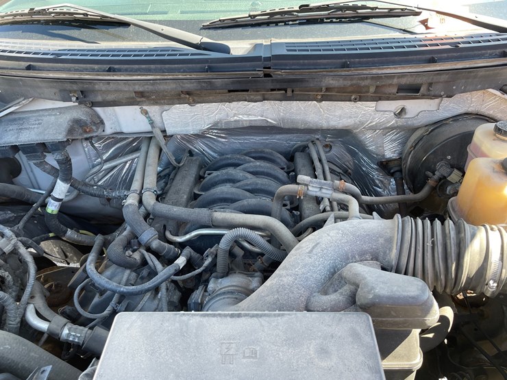 2012-ford-f150-xlt-image-36