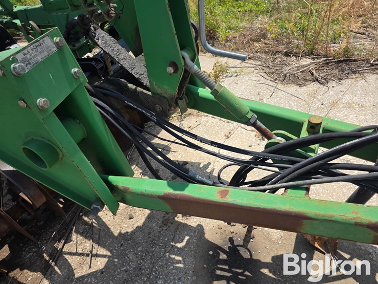 john-deere-726-image-11