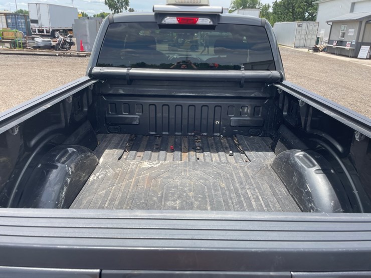 2015-ford-f150-xlt-image-16