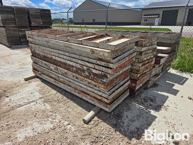 8'-concrete-wall-forms-image-1