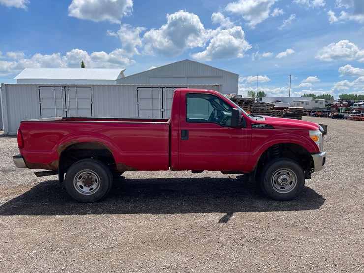 2012-ford-f350-xl-image-4