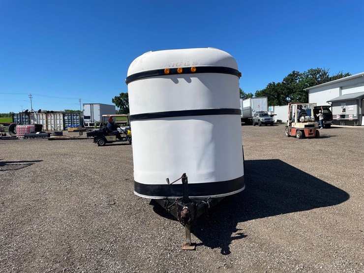 #2433-•-triggs-15'-two-place-horse-trailer,-(no-title)-image-2