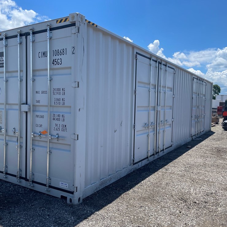 #2875 • 40' Shipping Container