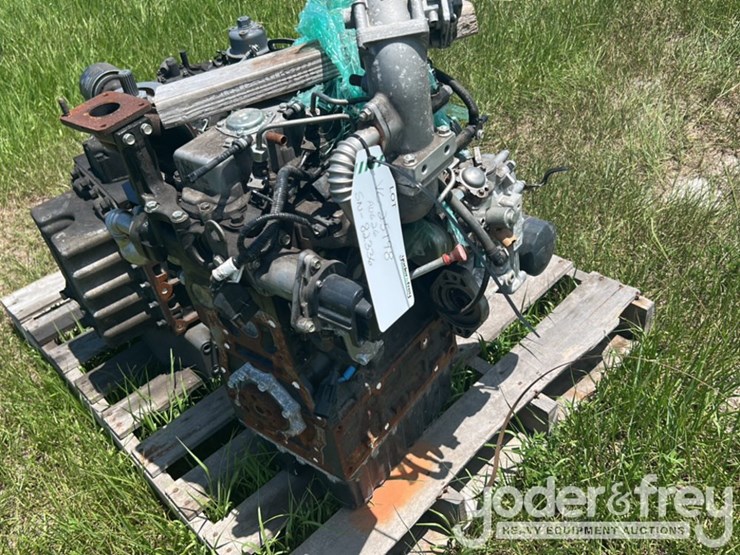 kioti-engine-to-suit-tractor,-3-cyl-diesel-image-4