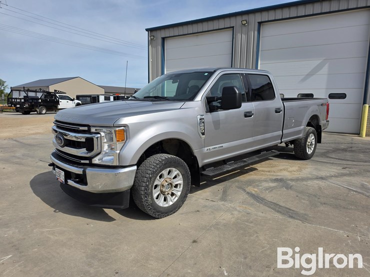 2021-ford-f250-xlt-image-1