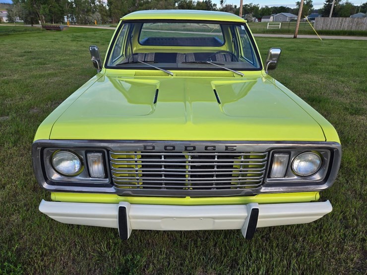 1977-dodge-w200-image-7