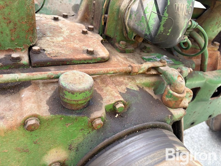 1949-john-deere-b-image-18