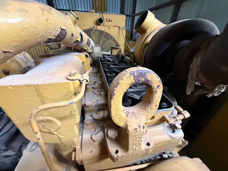 caterpillar-d353-image-8