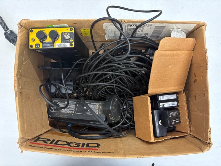 #3510-•-miscellaneous-trimble-gps-equipment-|-located-in-st.-rose,-la-image-1