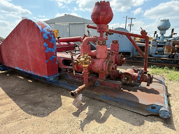 caterpillar-d353-image-3