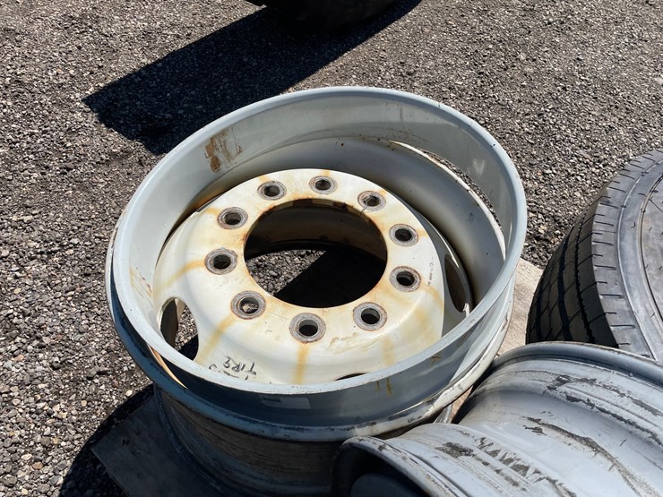 #2848-•-(2)-tires-on-rims-with-spare-rims-image-3