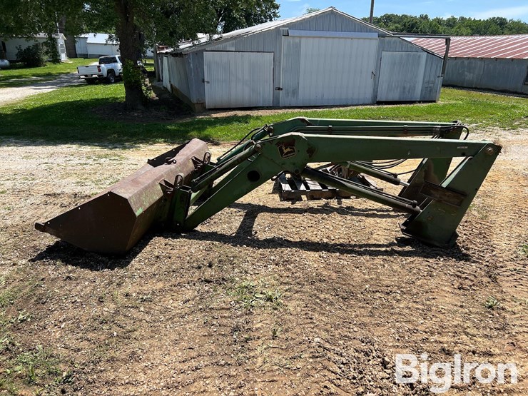john-deere-158-image-8