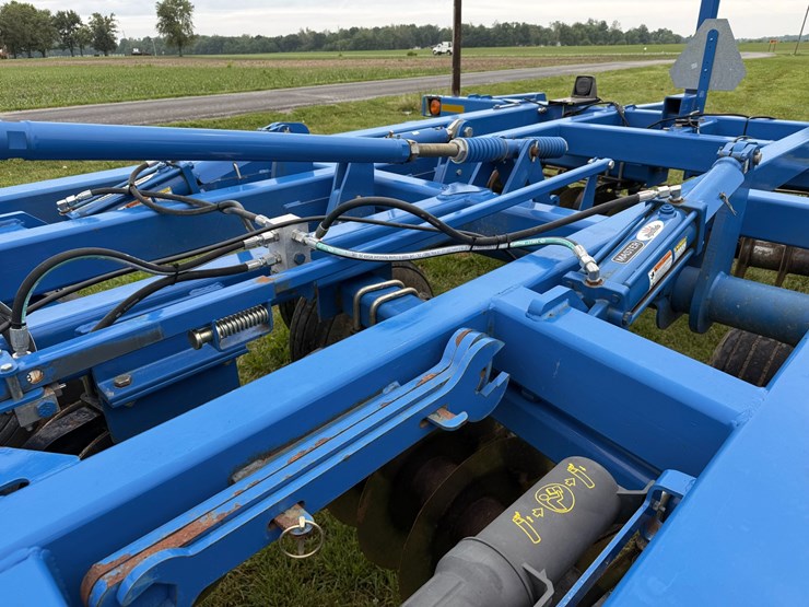 #2102-•-landoll-7410-vt-image-4