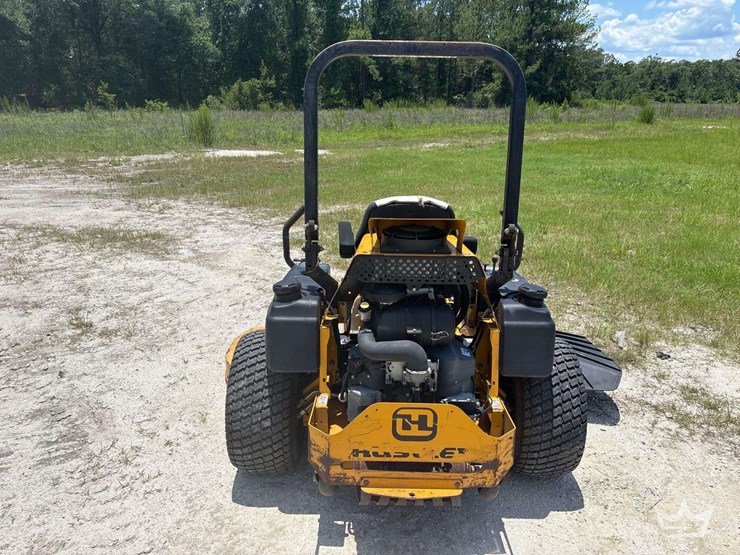 2015-hustler-super-z-72in-zero-turn-mower-image-41