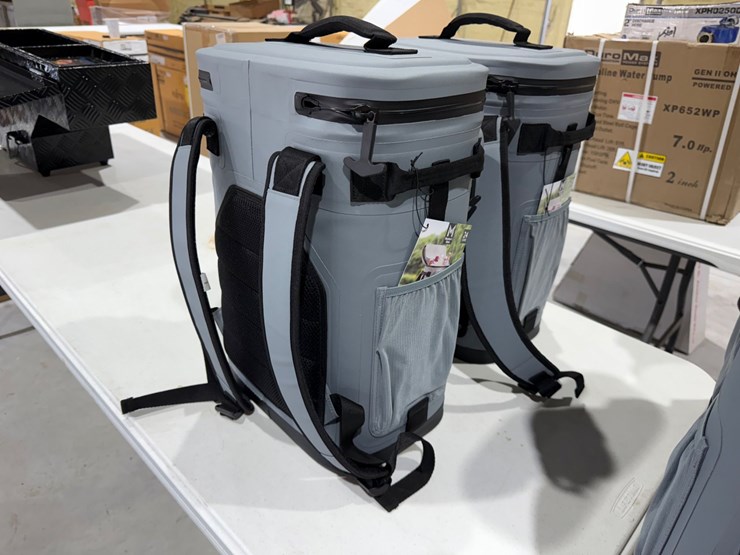 #49795-•-lot-of-(2)-unused-member-mark-backpack-coolers-image-4
