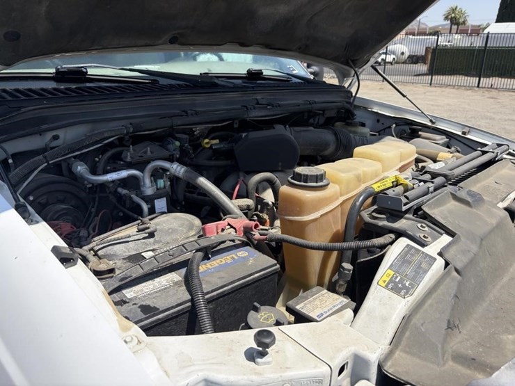 2002-ford-f550-image-8