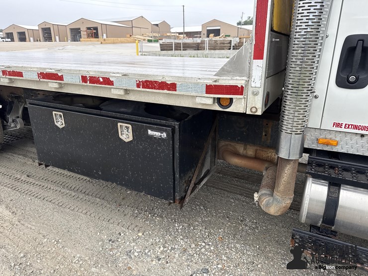 2007-international-durastar-4400-image-18