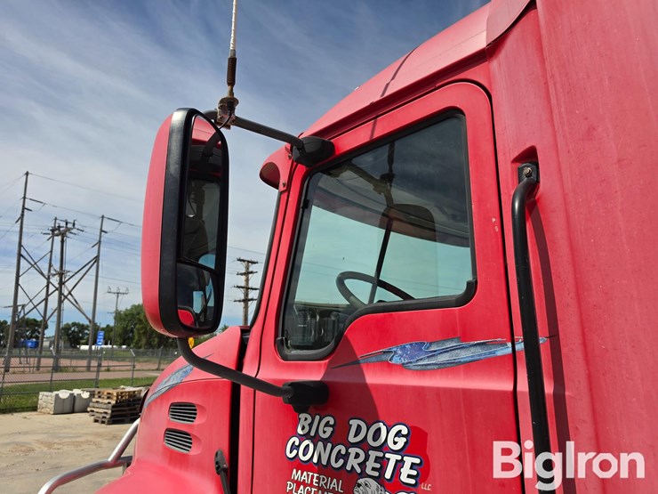 2006-mack-cxn613-vision-tri/a-truck-tractor-image-12