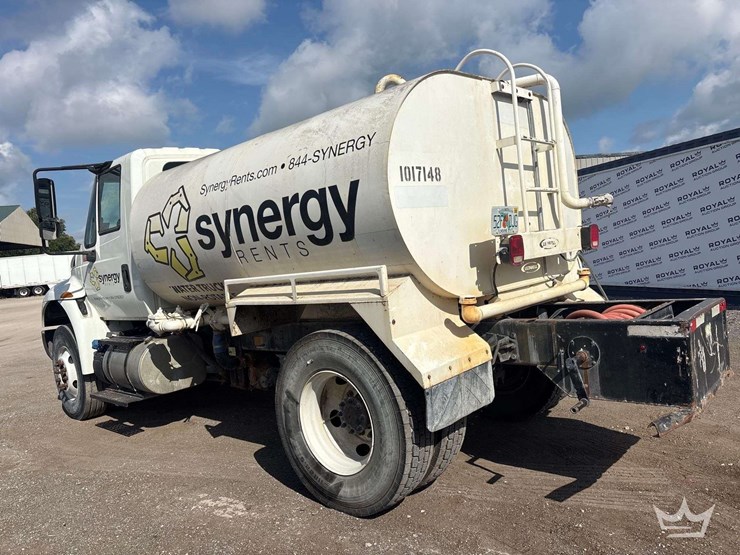 2018-international-durastar-4300-image-4