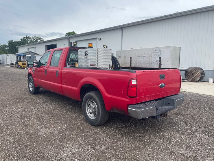 2010-ford-f250-xl-image-7