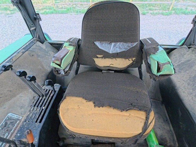 john-deere-4630-image-29