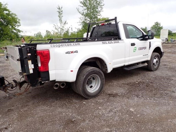 2019-ford-f350-xl-image-4