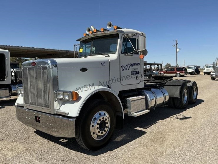 1999-peterbilt-379-image-1