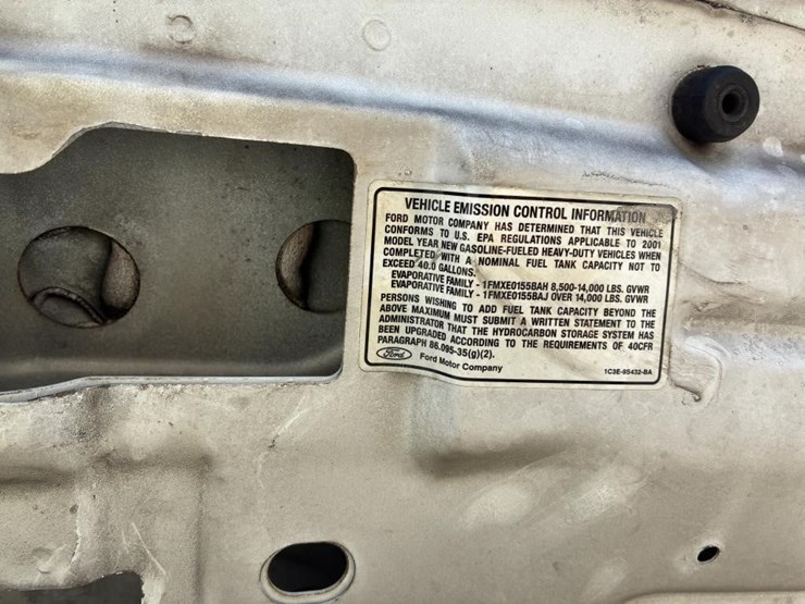 2001-ford-f450-image-18