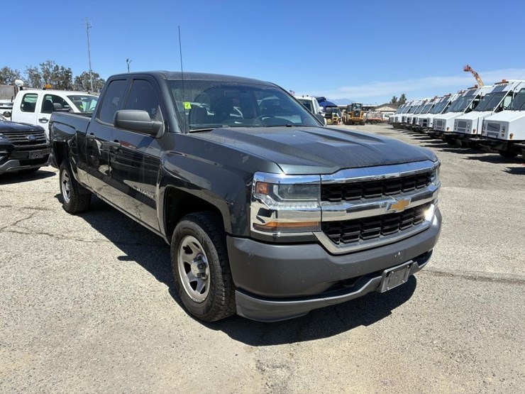 2019-chevrolet-silverado-1500-image-2