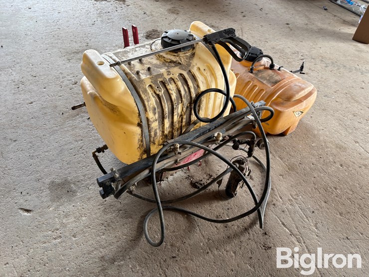 40-gal-3-pt-sprayer-w/8'-boom-&-24-gal-tank-image-3