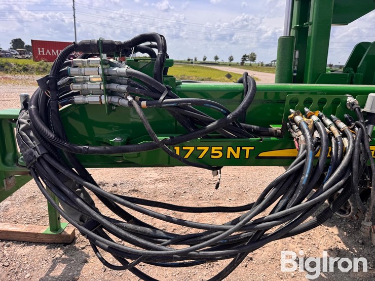 2020-john-deere-1775nt-image-11
