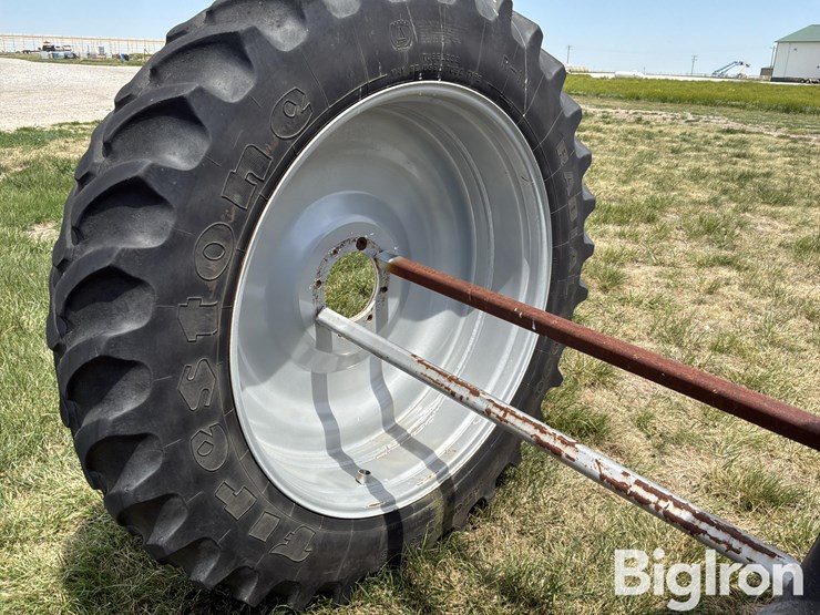 miller-sprayer-wheels-&-380/90r46-tires-image-16